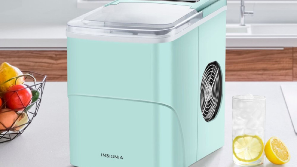 Insignia Portable Ice Maker Just $89.99 Shipped on BestBuy.com (Reg. $126) | Thousands of 5-Star Reviews