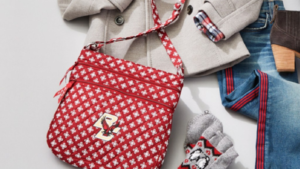 WOW! 90% Off Vera Bradley – Collegiate Blankets for $9, Crossbody Bags Just $18.90, & More!