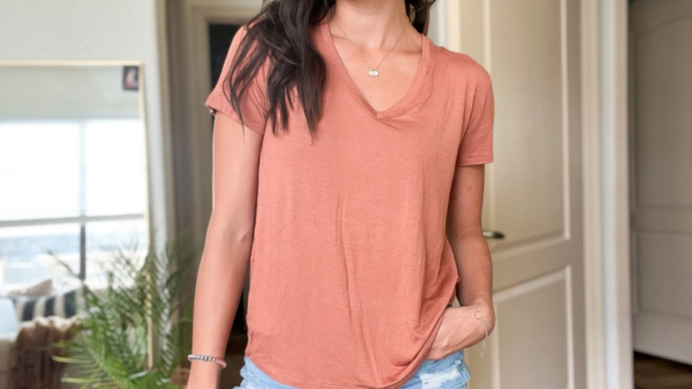 *HOT* Kohl’s Women’s Tees as Low as $1.27 | Tons of Colors, Styles & Sizes Available