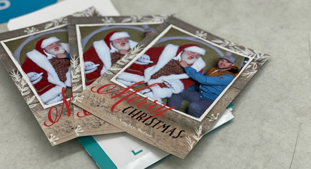 FREE Set of 6 Walgreens Premium Photo Cards (Regularly $21) – Today Only!